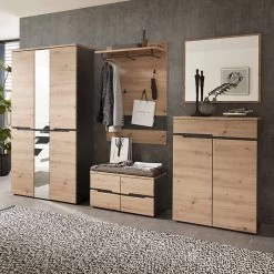 Armoire Moosic II -Meilleur Meubles Magasin 1000209791 201109 06032100007 MOOD DETAILS P000000001000209791 mood
